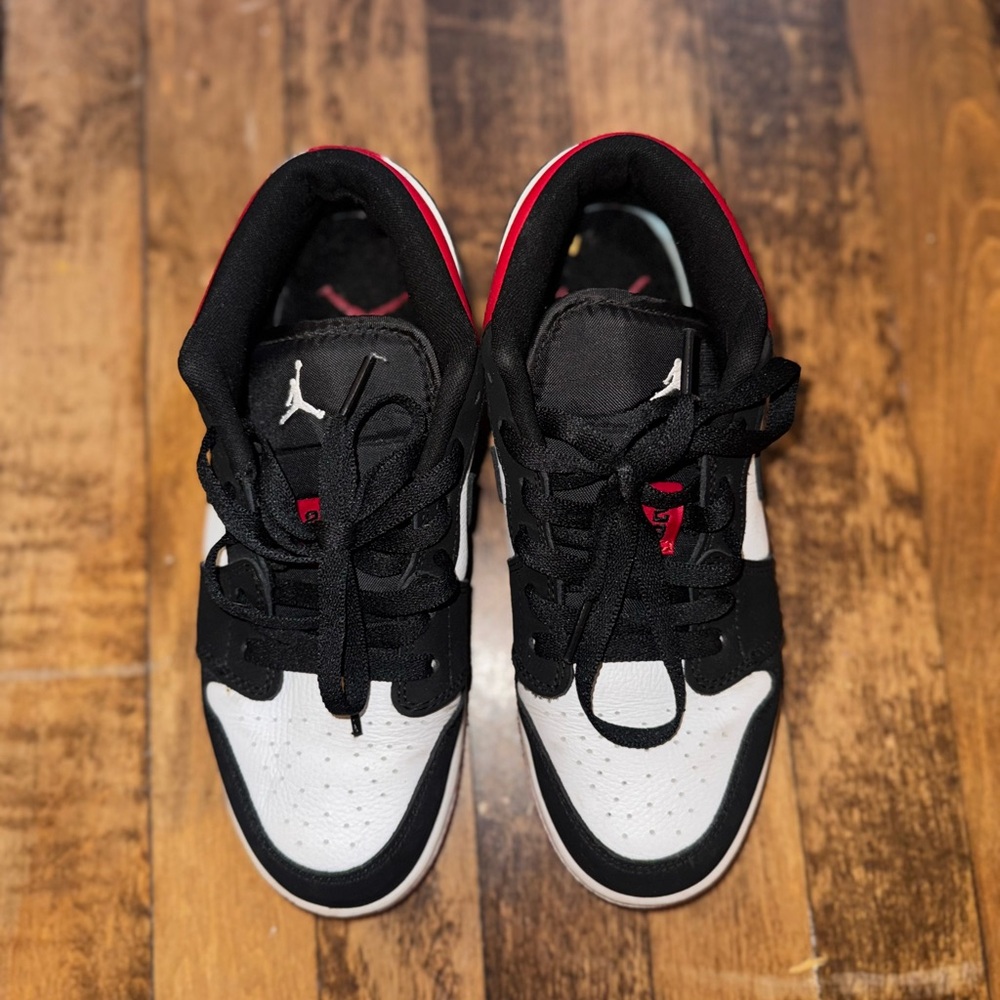 Nike Jordan Black Red White